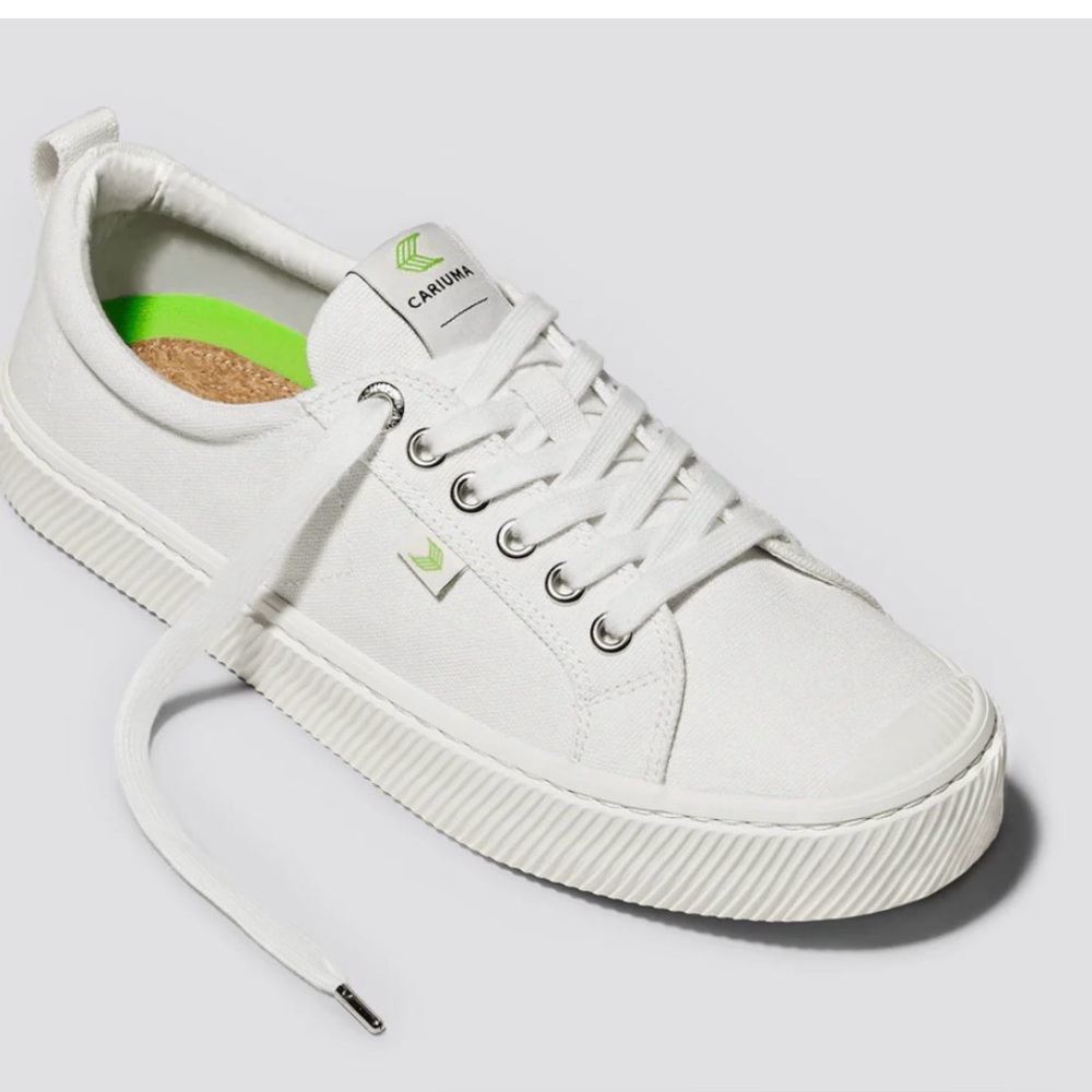 Cariuma OCA Low Off-White Canvas Sneaker-Women’s 8.5
